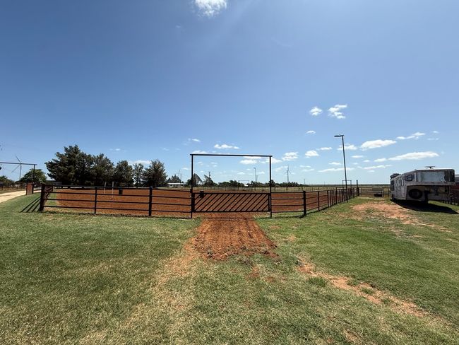 447 W Fm 1606, House other with 3 bedrooms, 2 bathrooms and 2 parking in Ira TX | Image 6