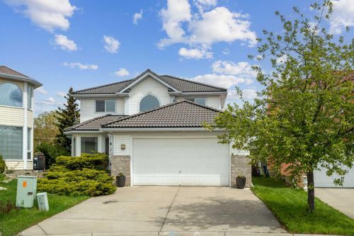 125 Coral Shores Court Ne, Calgary, AB, T3J3K2 | Card Image