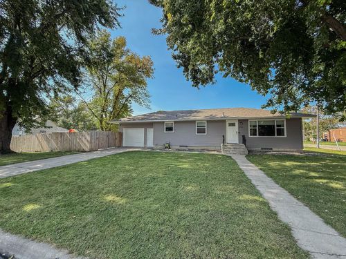 234 4th St Ne, Pennock, MN, 56279-8519 | Card Image