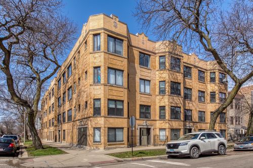 102-3052 W Cortland Street, Chicago, IL, 60647 | Card Image