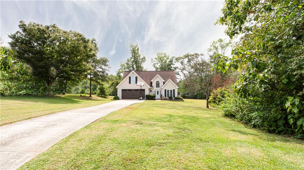 Silversmith Dr, Cumming, GA 30028