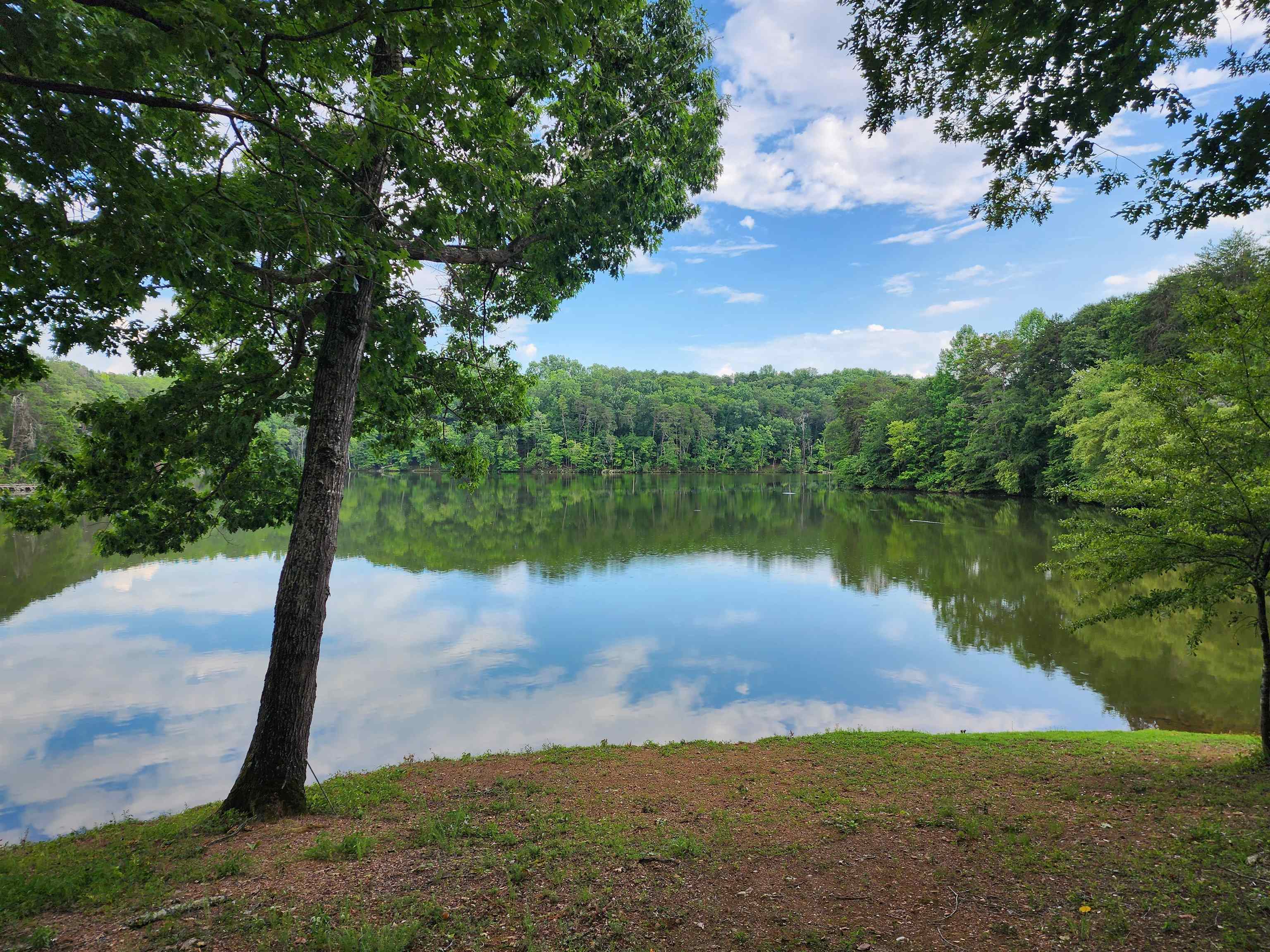 Timberlake Dr, Inman, SC 29349