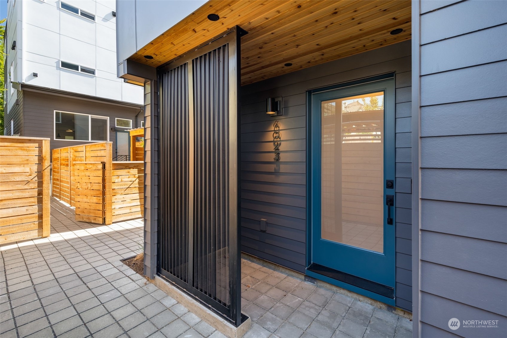 42nd Ave, Seattle, WA 98136