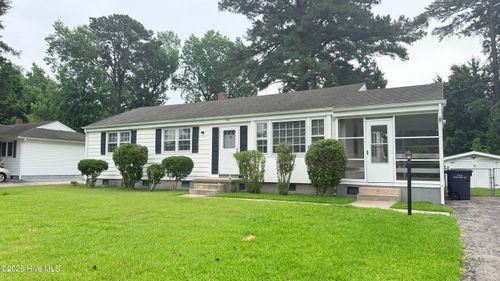 412 Seminole Trl, Jacksonville, NC, 28540-6732 | Card Image