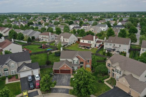 2 Marshall Ash Ct, Bolingbrook, IL, 60490-2124 | Card Image