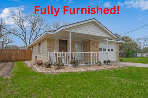 9214 Church St, Needville, TX, 77461-8305 | Card Image