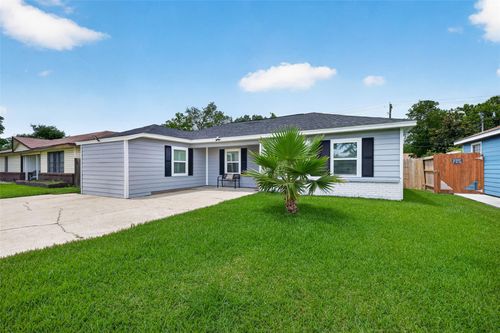 3319 Suiter Way, Pasadena, TX, 77503-2174 | Card Image