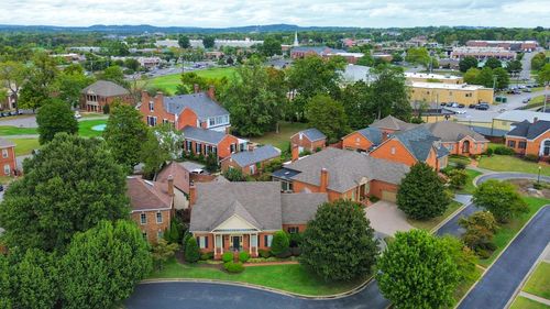 101 Carriage Ln, Hendersonville, TN, 37075-3862 | Card Image