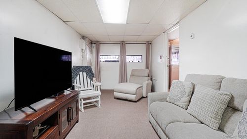 1270 Rosedale Ave, Bronx, NY, 10472-2820 | Card Image