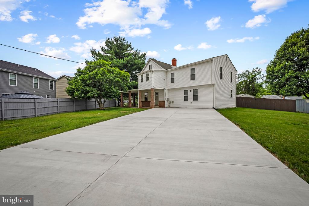 Residential in GWYNN OAK