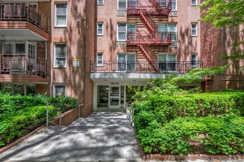 6e-150-15 75th Avenue, New York, NY, 11367 | Card Image