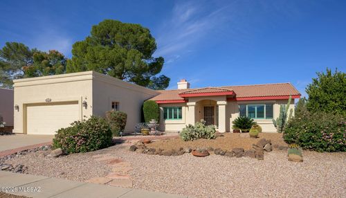 1061 N Paseo Iris, Green Valley, AZ, 85614 | Card Image