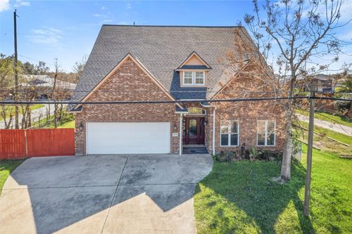 2535 Broadway St, San Leon, TX, 77539-8744 | Card Image