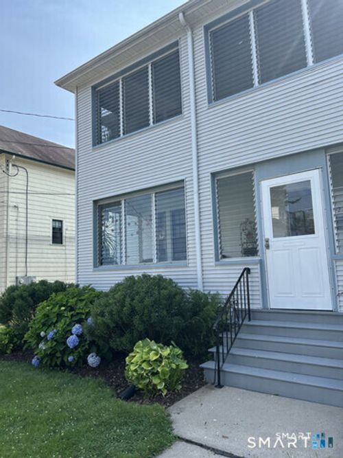 27 Vincent St, West Hartford, CT, 06119-1530 | Card Image