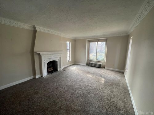 13960 Montrose St, Detroit, MI, 48227-1743 | Card Image