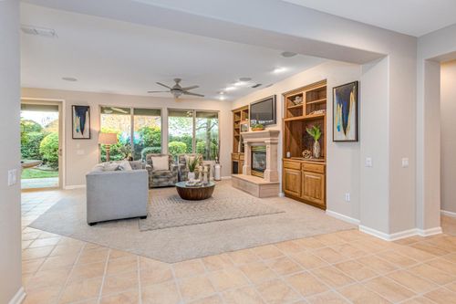 978 Gold Nugget Cir, Lincoln, CA, 95648-8337 | Card Image