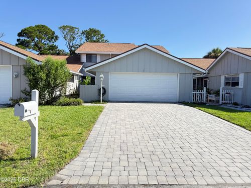 33 Andrea Dr, New Smyrna Beach, FL, 32168-6136 | Card Image
