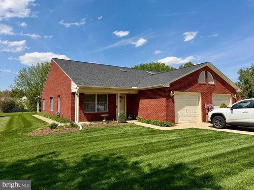 129 Chantilly Ct, Hagerstown, MD, 21740-2014 | Card Image