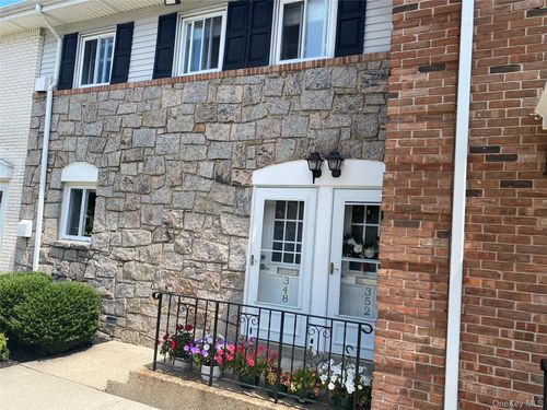 348 Dawson Ln, Jericho, NY, 11753-2554 | Card Image