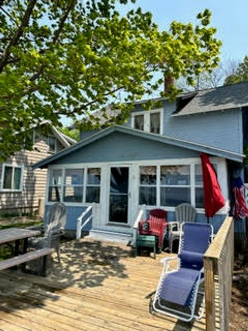 4955 Rosabelle Beach Ave, Holland, MI, 49424-1030 | Card Image