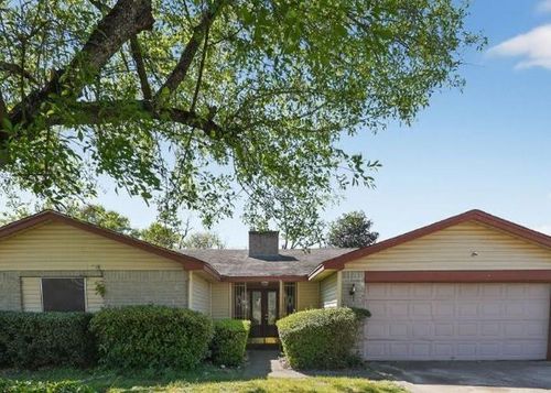 11831 Bee Ln, Houston, TX, 77067-2101 | Card Image