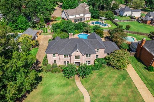 9464 Doe Meadow Dr, Germantown, TN, 38139-5669 | Card Image