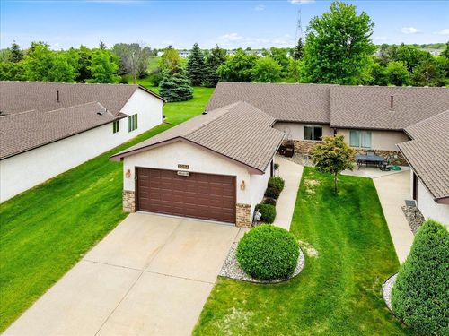 2084 Vierling Drive E, Shakopee, MN, 55379 | Card Image