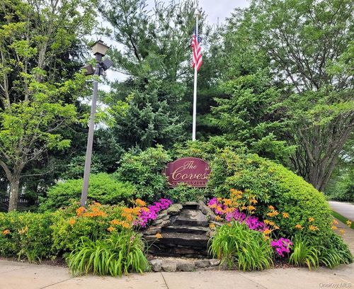 39 Morley Circle, Huntington, NY, 11747 | Card Image