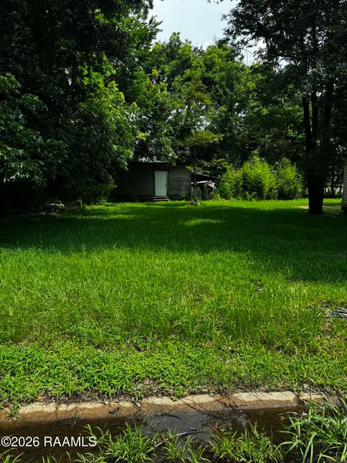 531 E Emmett Street, Opelousas, LA, 70570 | Card Image