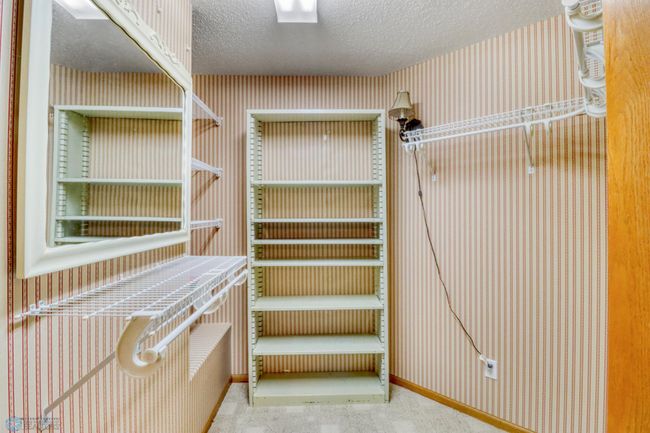 Primary Closet1_1.JPG | Image 28