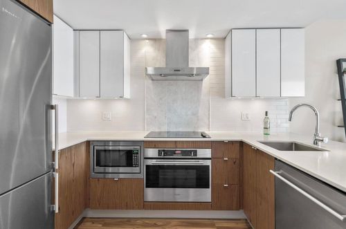 510-159 W 2nd Ave, Vancouver, BC, V5Y0L8 | Card Image