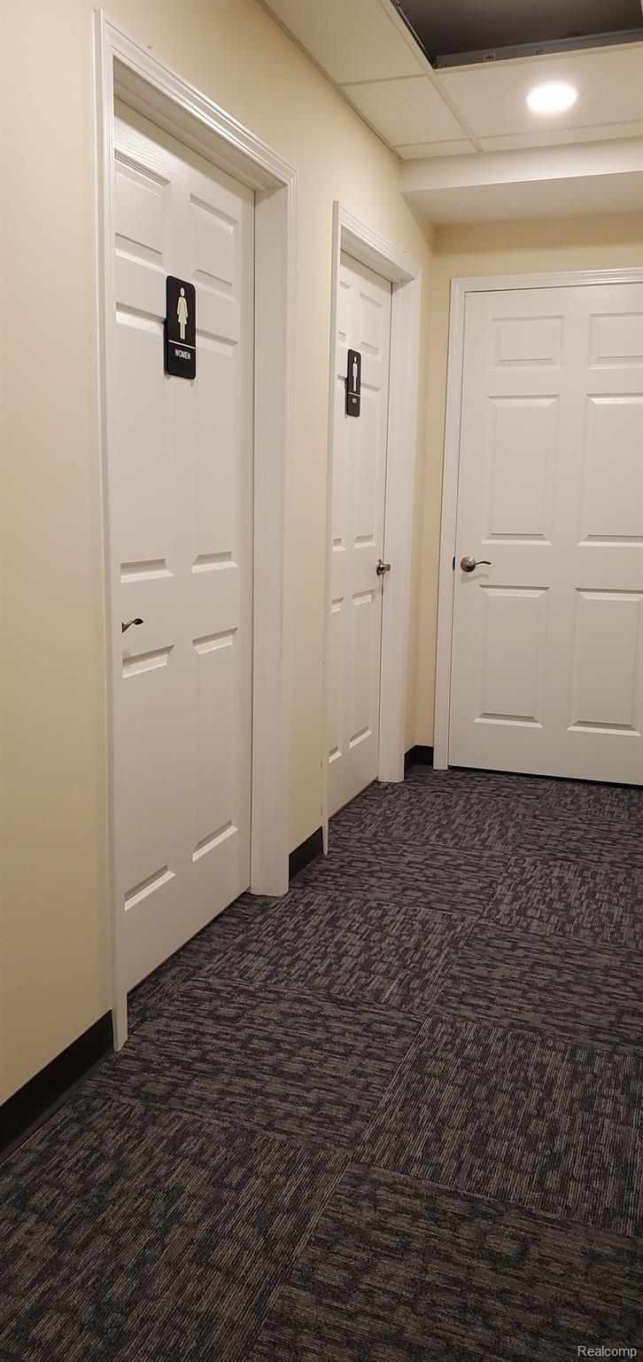 Commercial Lease in Hamburg Township 4