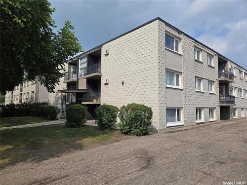 1-131 Angus Rd, Regina, SK, S4R5E4 | Card Image
