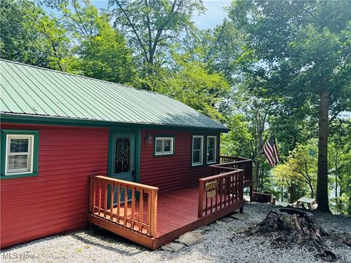 33660 Hidden Ledges Rd, Piedmont, OH, 43983-9526 | Card Image