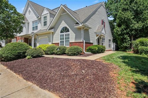 3367 Victoria Park Ln, Winston-Salem, NC, 27103-6453 | Card Image