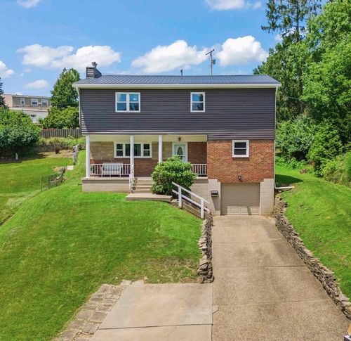 11 Cypress Dr, Carnegie, PA, 15106 | Card Image