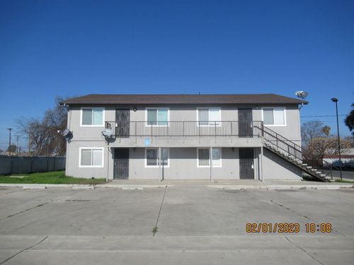 c-10842 Railroad Ave, Armona, CA, 93202-7722 | Card Image