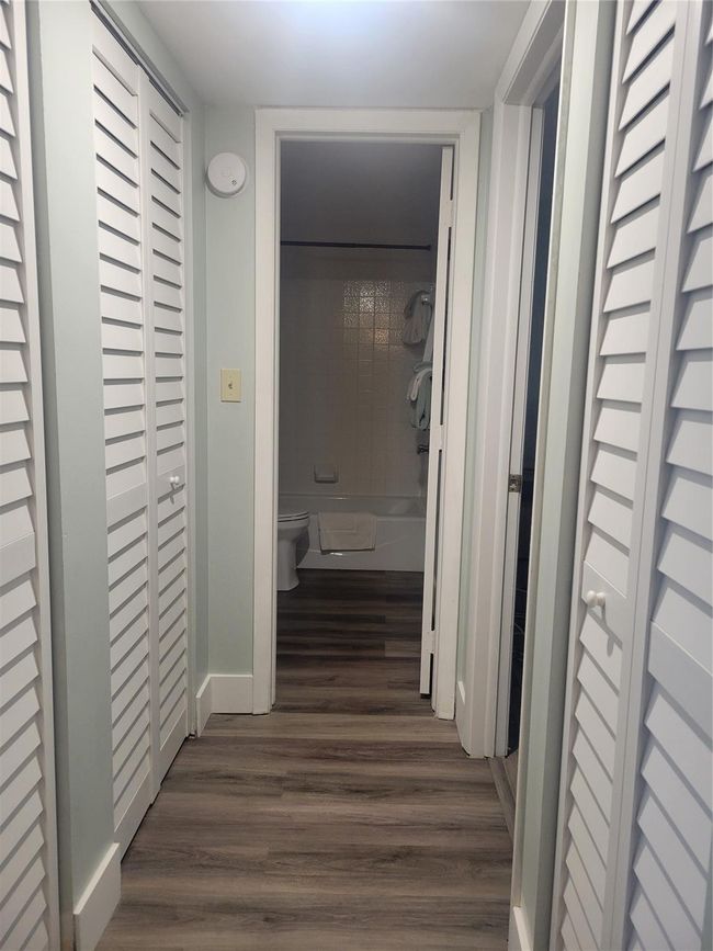 APT-407A - 3940 Inverrary Blvd, Condo with 2 bedrooms, 2 bathrooms and null parking in Lauderhill FL | Image 7