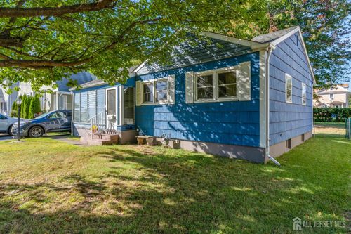 726 Front St, Dunellen, NJ, 08812-1014 | Card Image