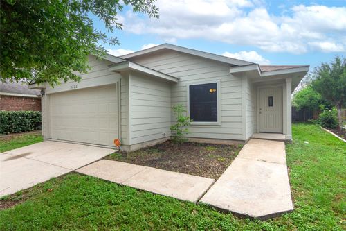 7612 Cayenne Ln, Austin, TX, 78741-7531 | Card Image