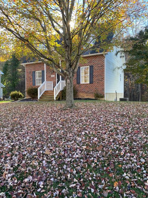 2414 Deerfield Ct, Roanoke, VA, 24014 | Card Image