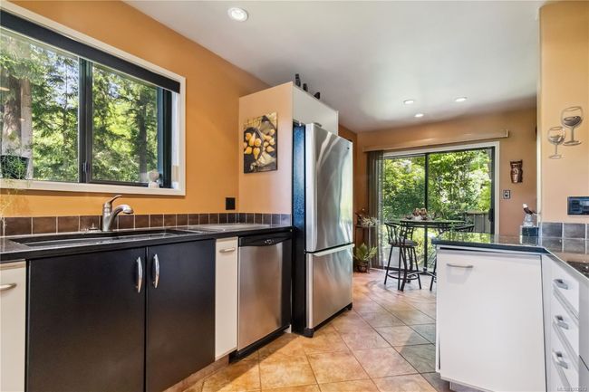 1 - 981 Fir Tree Glen, Townhouse with 2 bedrooms, 3 bathrooms and null parking in Saanich BC | Image 21