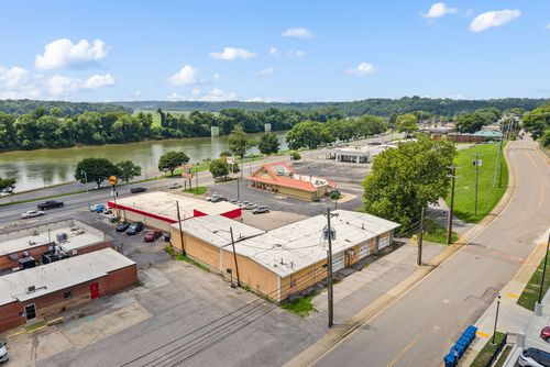 420 N Spring Street, Clarksville, TN, 37040 | Card Image
