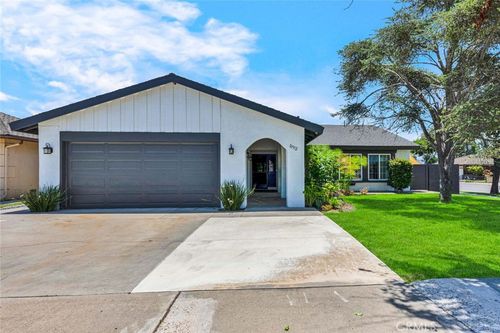 10912 Nighthawk Cir, Fountain Valley, CA, 92708-6025 | Card Image