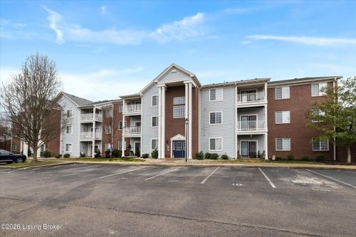 201-2704 Bradford Commons Dr, Louisville, KY, 40299-5193 | Card Image
