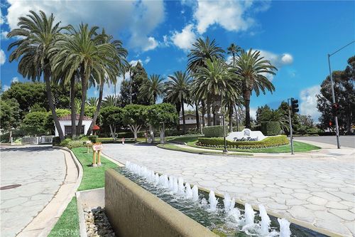 7402 Coho Dr, Huntington Beach, CA, 92648-2430 | Card Image