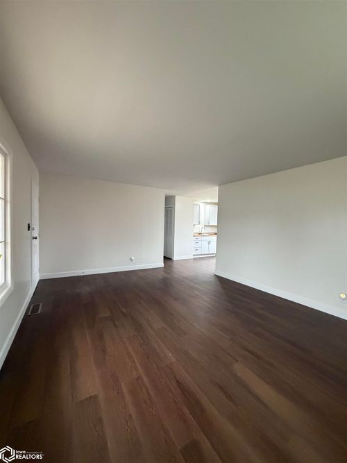 916 30th St, Fort Madison, IA, 52627-3616 | Card Image