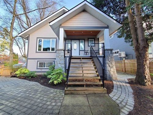 195 W 12th Ave, Vancouver, BC, V5Y1T6 | Card Image