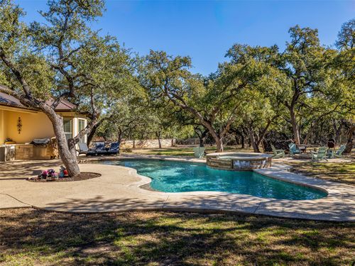 1316 Ranchers Club Ln, Driftwood, TX, 78619-4423 | Card Image