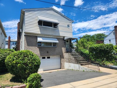 497 Clinton Pl, Newark, NJ, 07112-1703 | Card Image